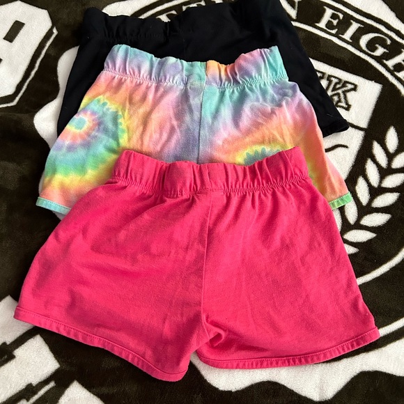 Hurley Set Of Three Shorts💕💕💕 - Picture 6 of 7